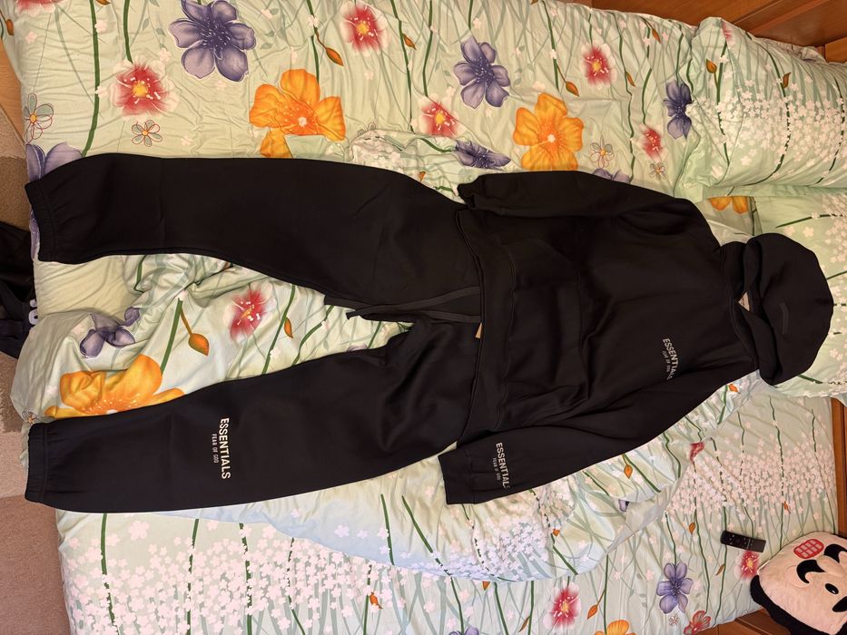 compleu essentials negru