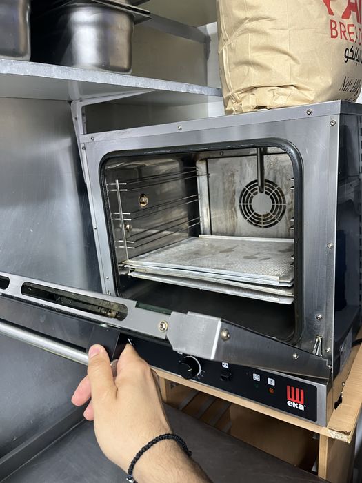 Cuptor profesional cu convectie si abur EKA EKF 423 ud 002 (4 tavi)