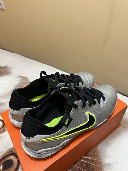 Футболни обувки Nike Tiempo LEGEND 10 PRO TF