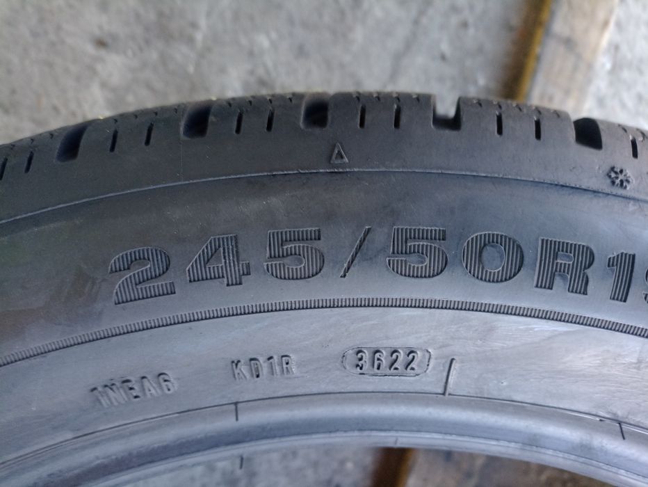 2 anvelope de iarna Dunlop 245/50 R19 dot 3622