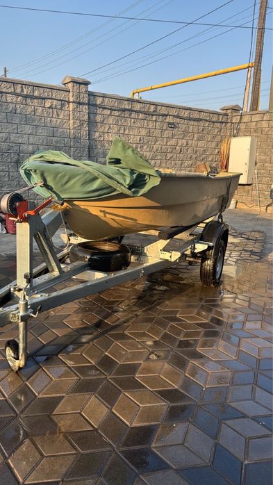 Лодка с прицепом