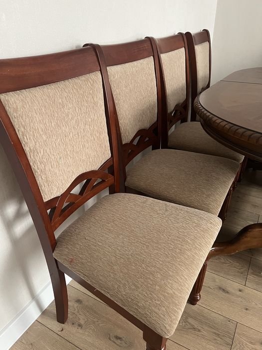 Продам Стулья для гостинной