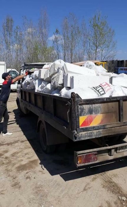 Transport moloz / mutării mobila veche / pamant gazon demolari moloz