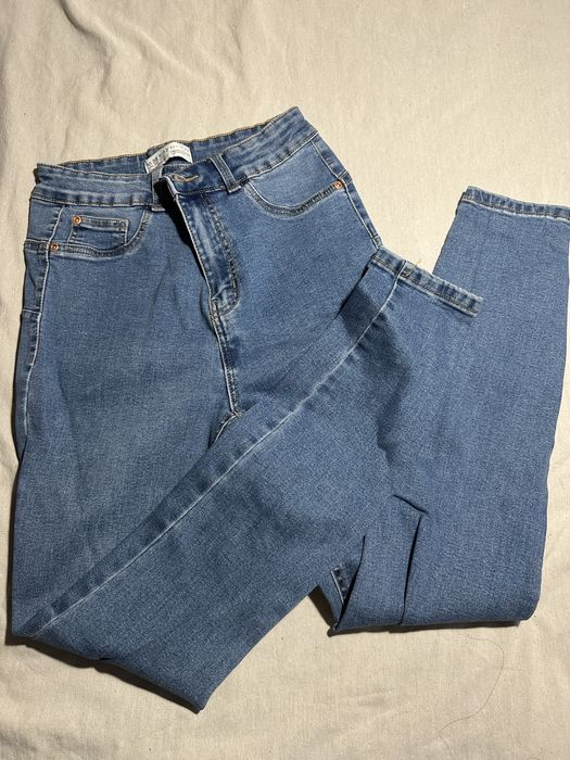 Дънки и панталони нови