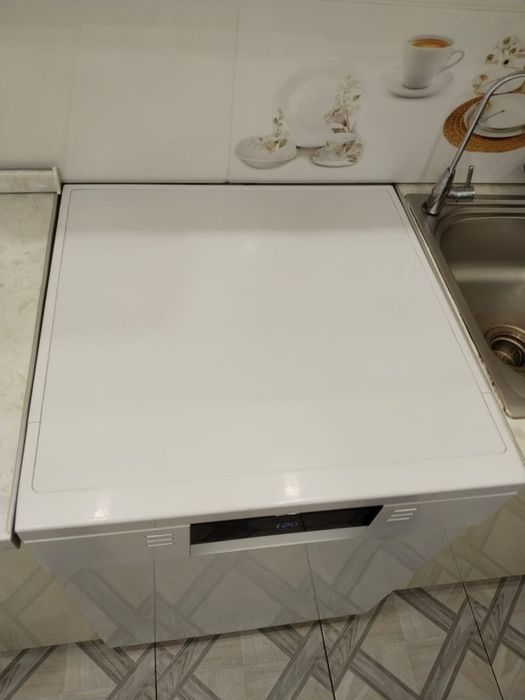 Посудомойка б/у продам срочно