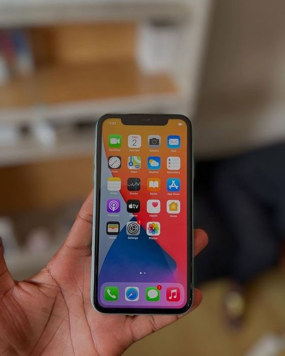 Iphone 11 продаю