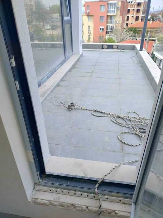 Продава се Тристаен апартамент в Варна, Бриз - 101 кв.м за 1950 €/кв.м - Снимка #2