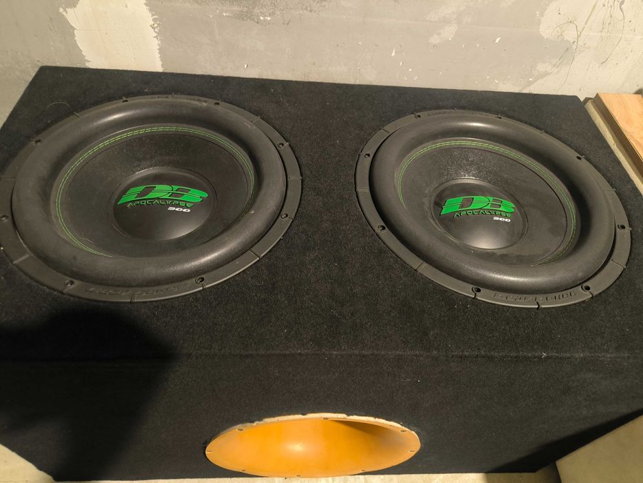 Продаются сабуферы дБ са 305 д1