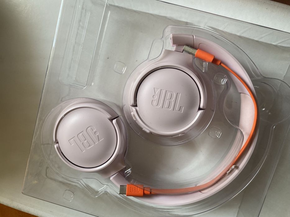 Casti jbl tune 510bt roz noi