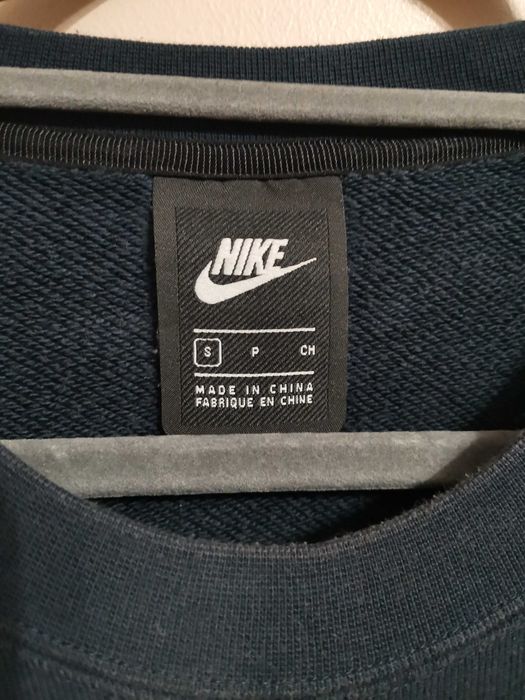 Nike Sportswear Pull-Over Crew.