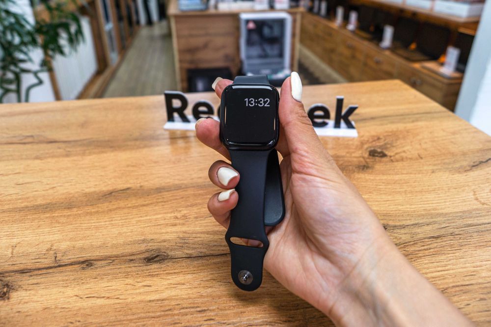 Apple Watch SE 2nd Gen 44mm Рассрочка Магазин Red Geek