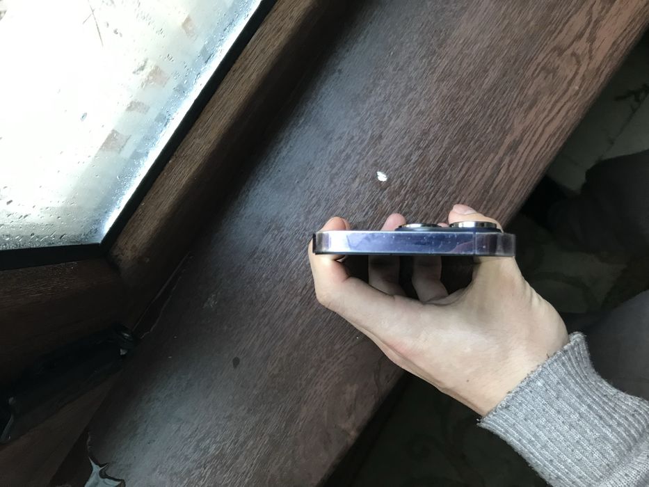 Iphone 14 pro iphone 13 proni puliga