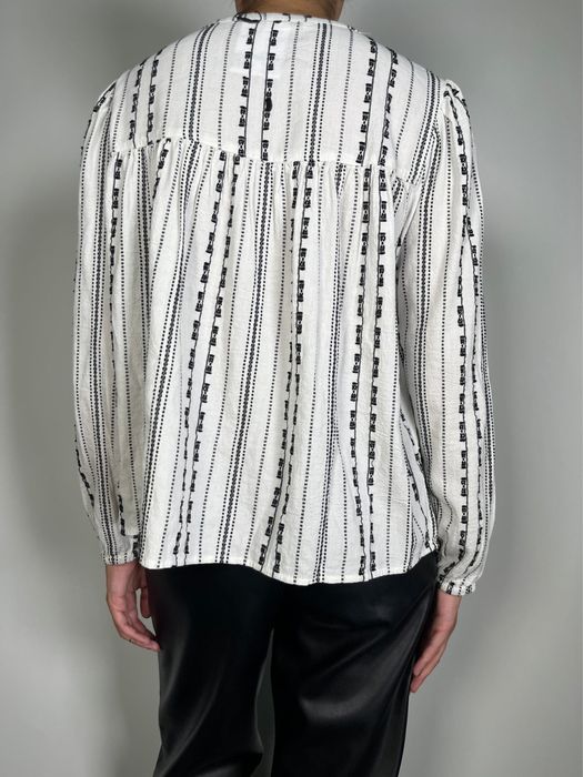 Bluza tip ie, Zara