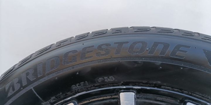 Set jante aliaj cu anvelope m+s, 215/60 R16 / 99H / 16 Inch, 5 X 112