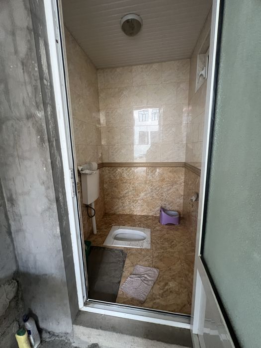 Arenda uchaska uchtepa tumani Izza maxallada 6 sotix 10 xona