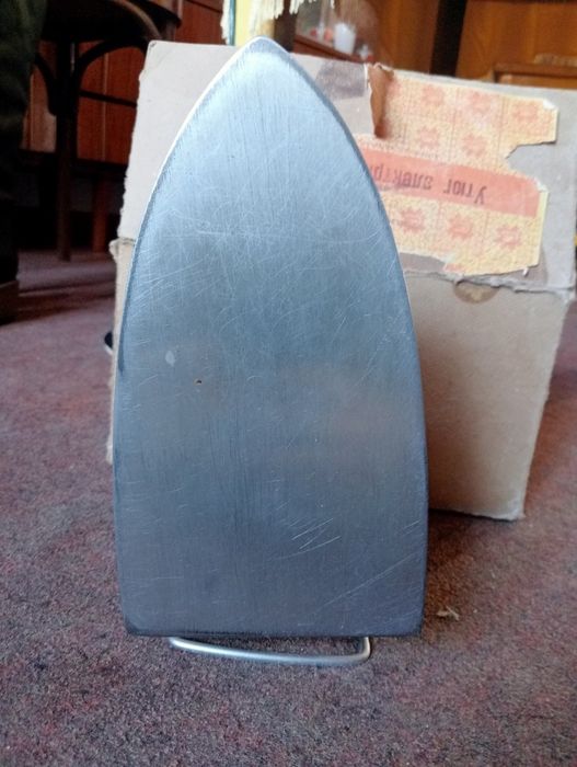 Утюг советский новый