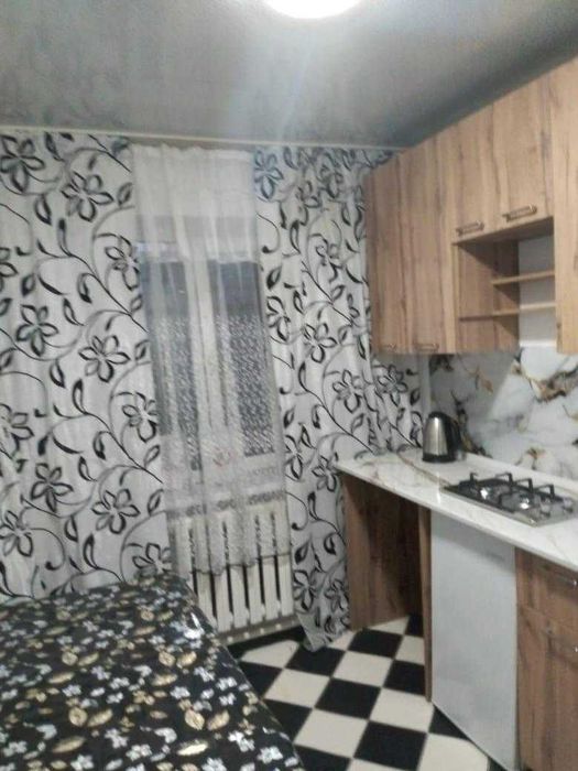 1 комнатная в центре 90000/месяц