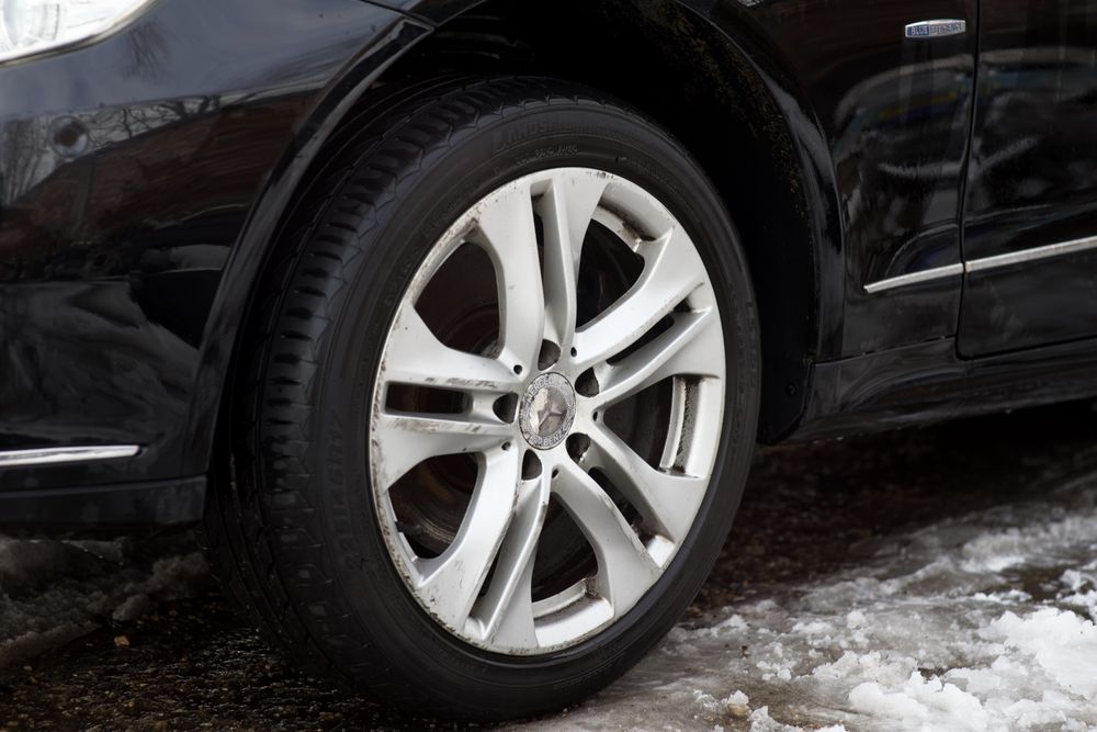 Dezmembrez Mercedes E W212 bara usa far stop capota haion jug sam