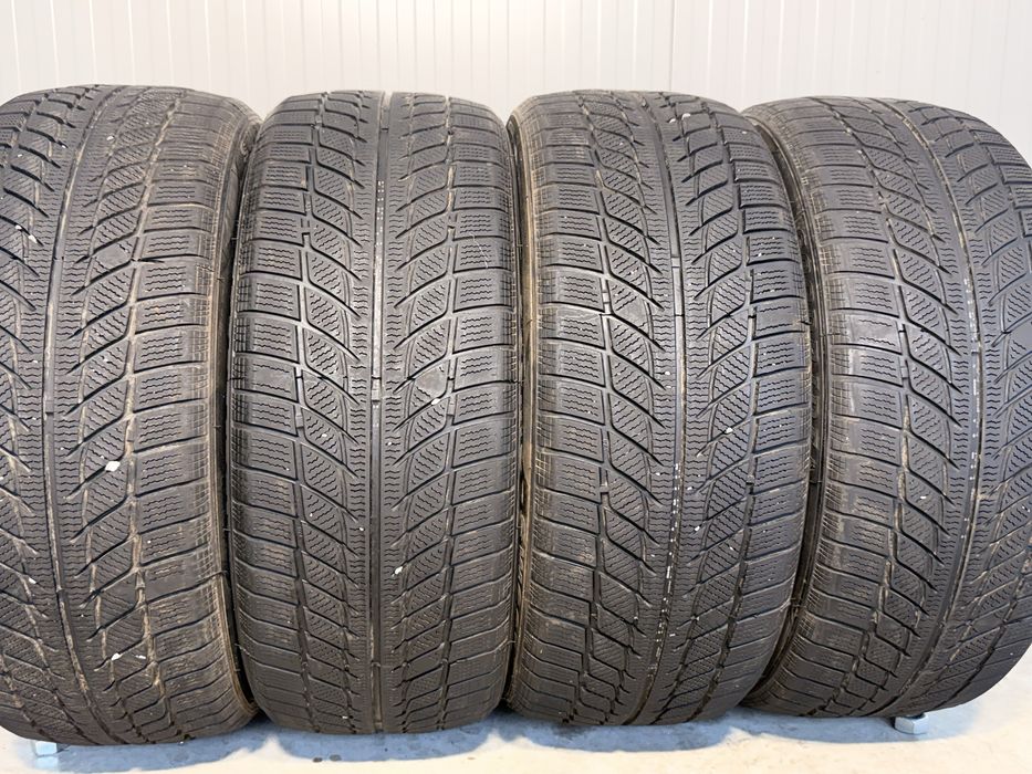 235/45/19 зимни гуми GOODRIDE SW608