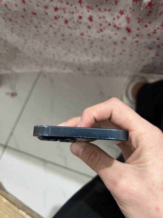 Iphone 13 черна синий