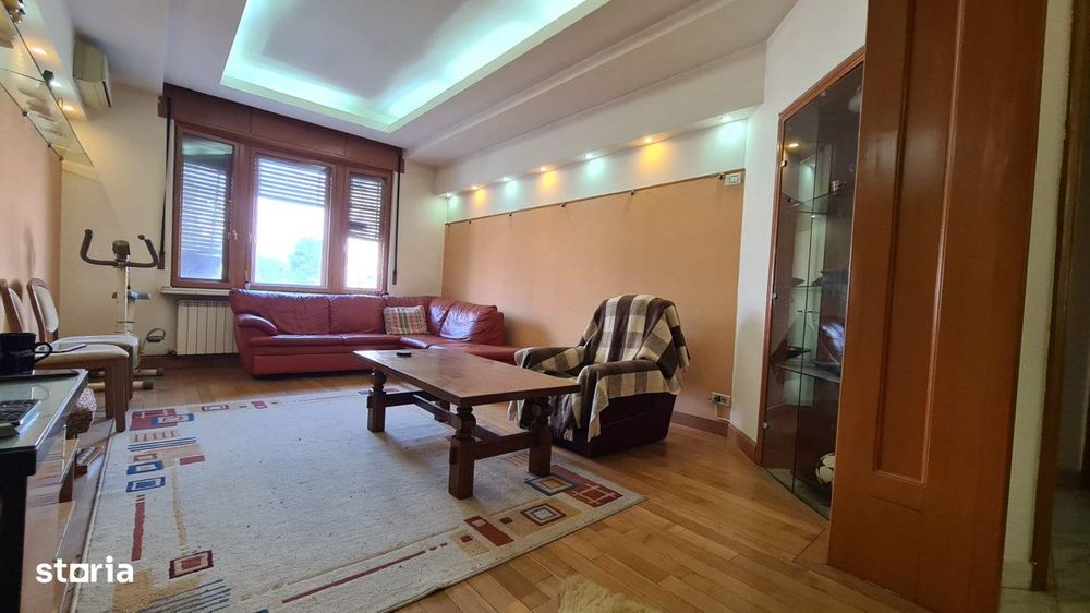 3 camere Mosilor- Armeneasca