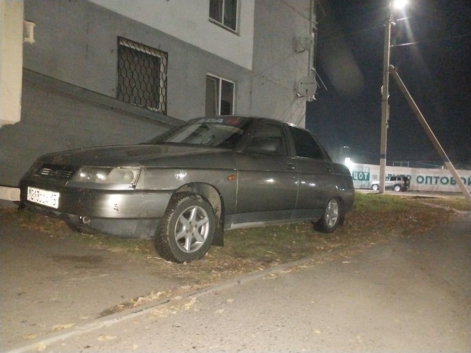 В продаже ваз 2110