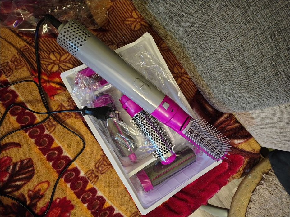 Четка за коса 5 в 1