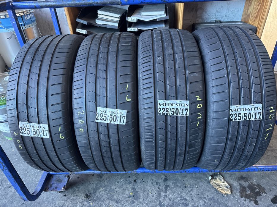 225/50/17 Vredestein