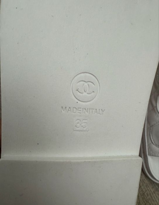 Санадали chanel натур кожа