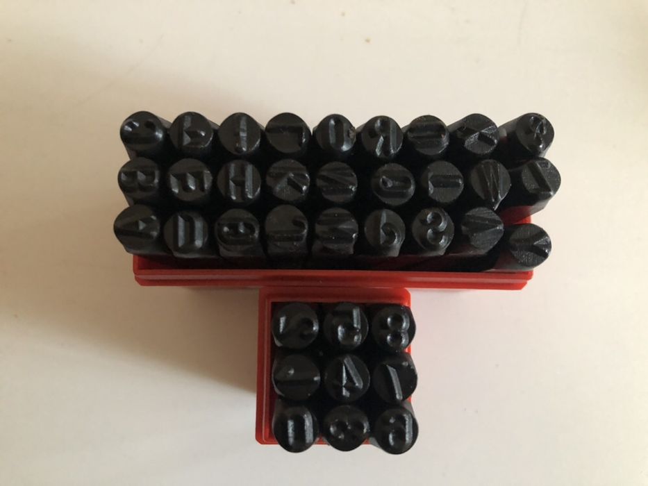 Pansoane cifre și litere 6mm