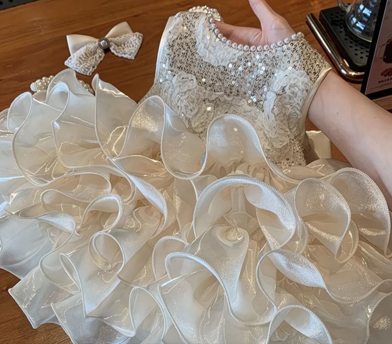 Продам платье на девочку