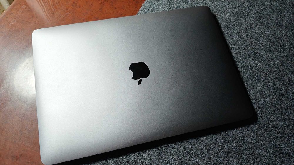 Macbook M1 2020 8/256
