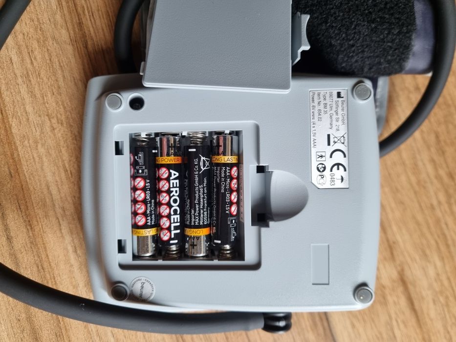 Tensiometru electronic de brat Beurer - BM35 - pret 120 lei- stare f b