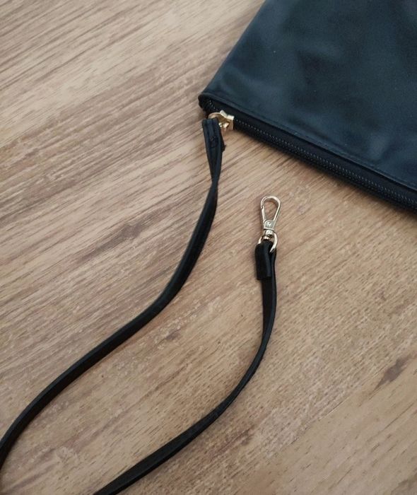 Poșetă plic de mana cu paiete Victoria's Secret