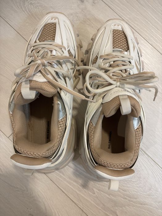 Balenciaga track alb cu bej
