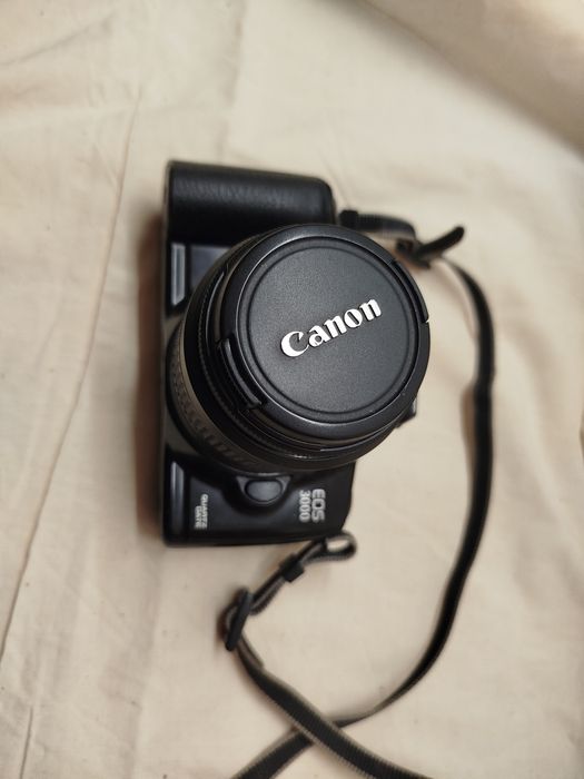 Canon RP с два обектива + Canon EOS 3000 /лентов/