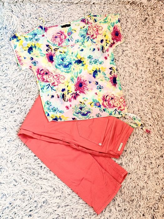 Продавам прасковени дънки bogner