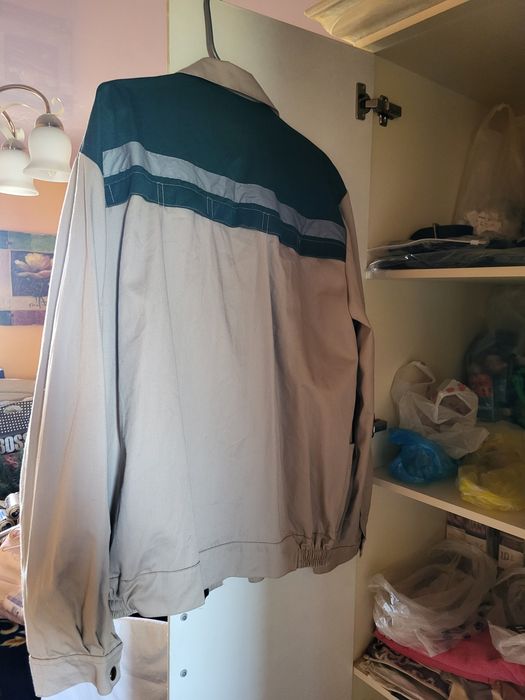 Продам Новая спецодежда. Качество отличное.