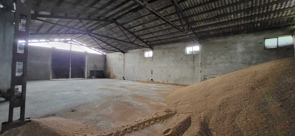 Хале за продажба, с.Кардам