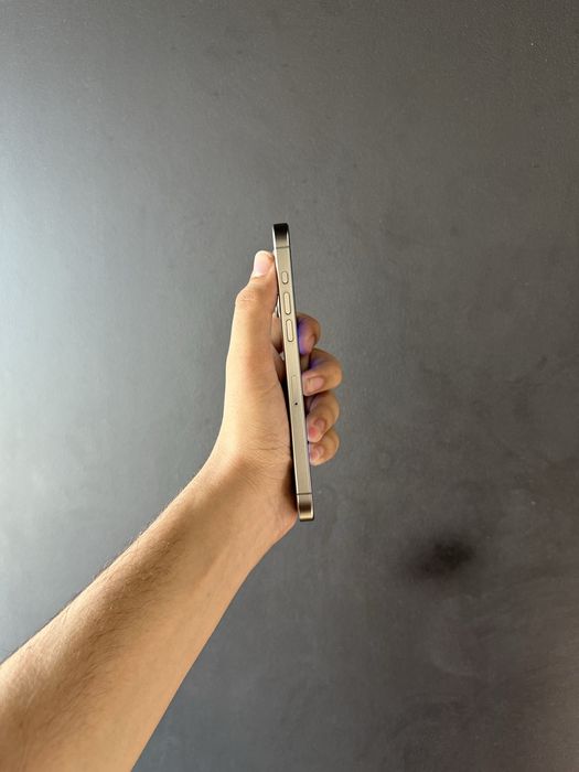 Iphone 15 pro max idael