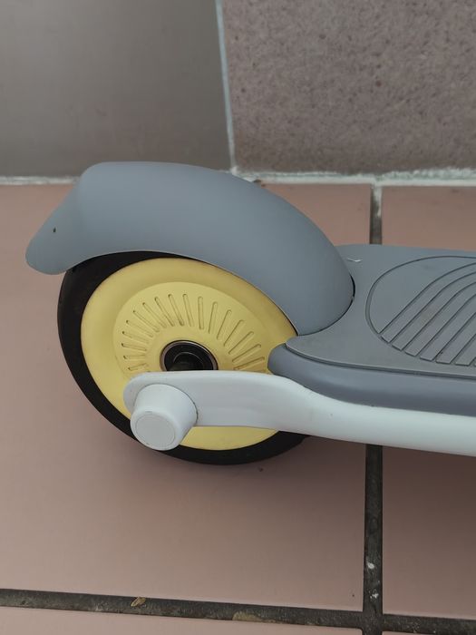 Тротинетка Ninebot zing c10
