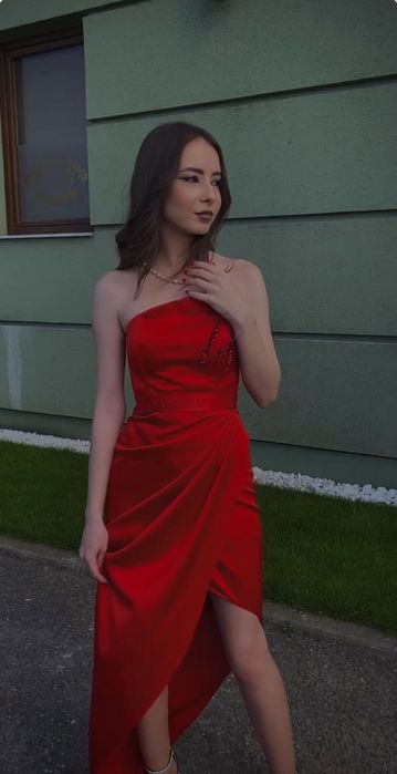 Rochie de gală roșie – mărimea XXS