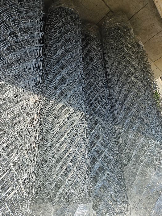 Циментови колове,диреци ,ограда, двор,мрежа,стойки,кошери,мрежа