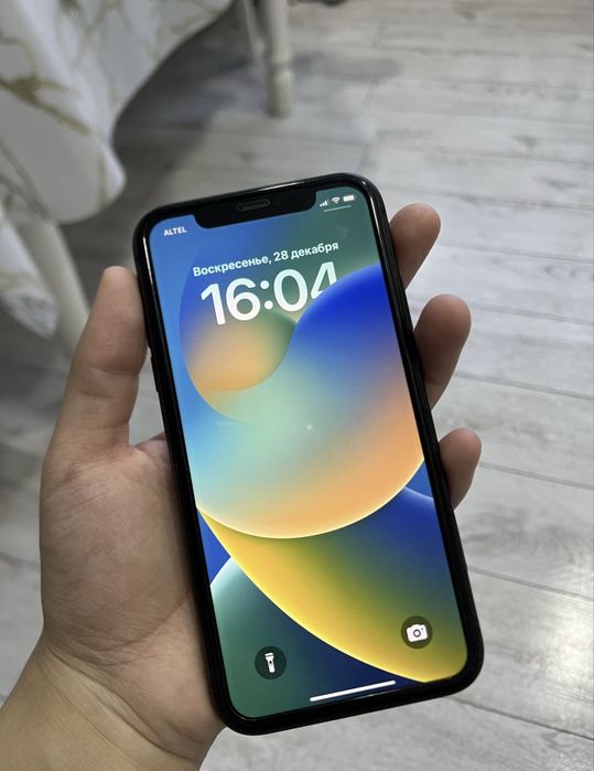 Продам iPhone 11 128
