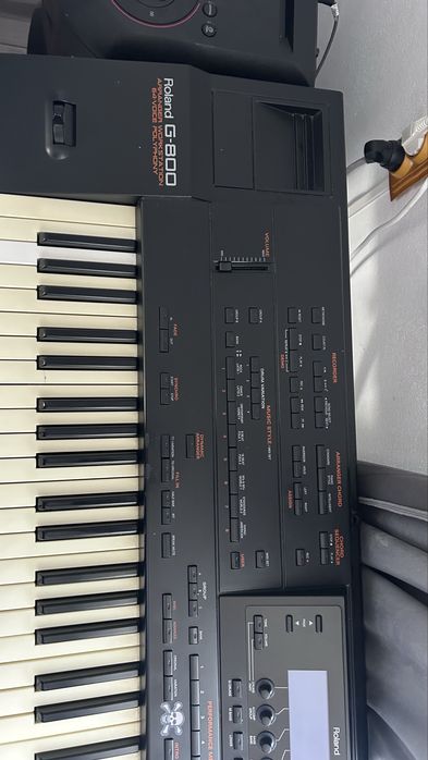 Orga Roland G 800 de vanzare