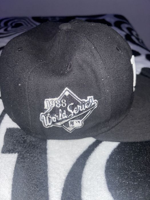 șapca new era, LA, 57,7 cm, in condiți okey