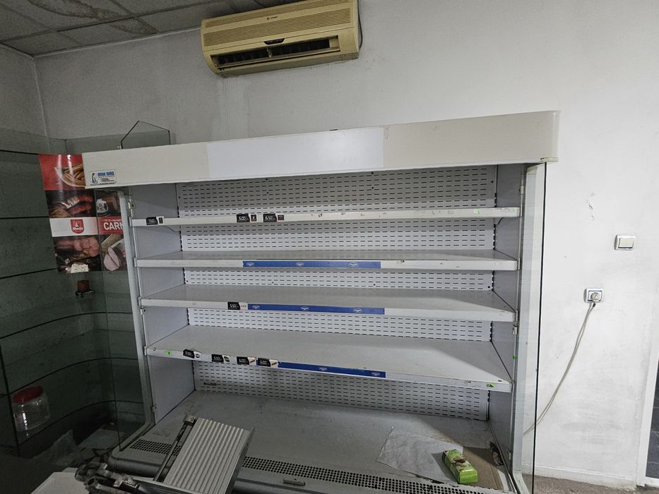 Vand lazi frigorifice si rafturi de sticla /tonete