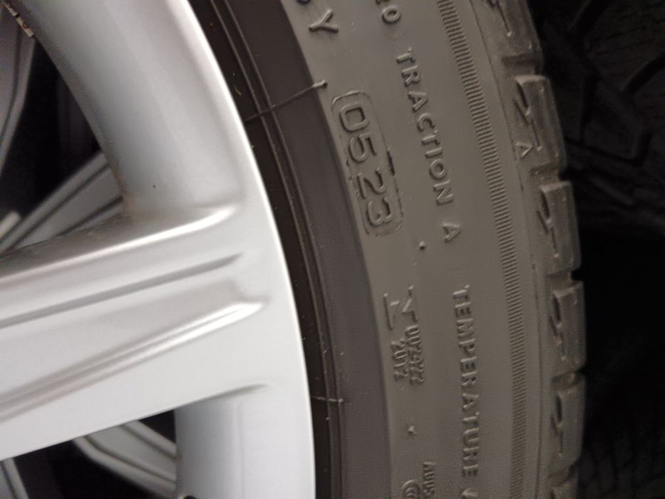 Set 4 anvelope vara Bridgestone 245/45/19 dot 2023