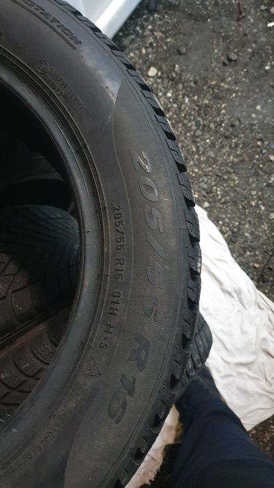 Зимни гуми 205/55/16 PIRELLI