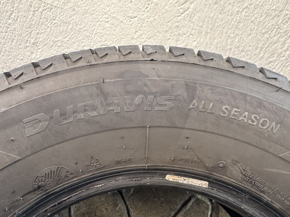 225 70 15C Bridgestone